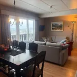 With 3 Bedrooms And Balcony Апартаменты